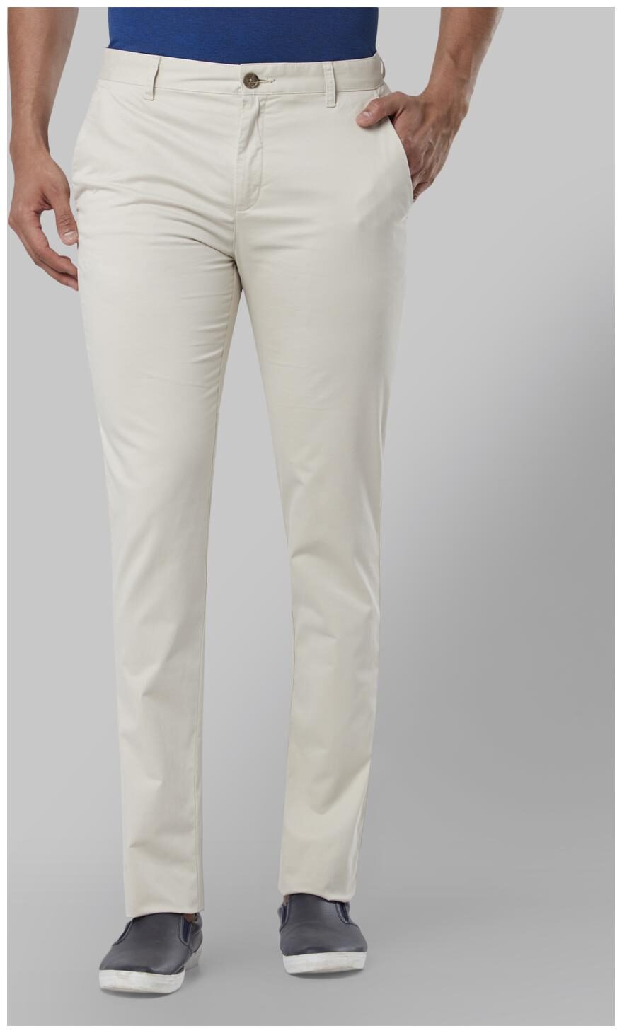 

Raymond Men Beige Solid Slim fit Regular trousers