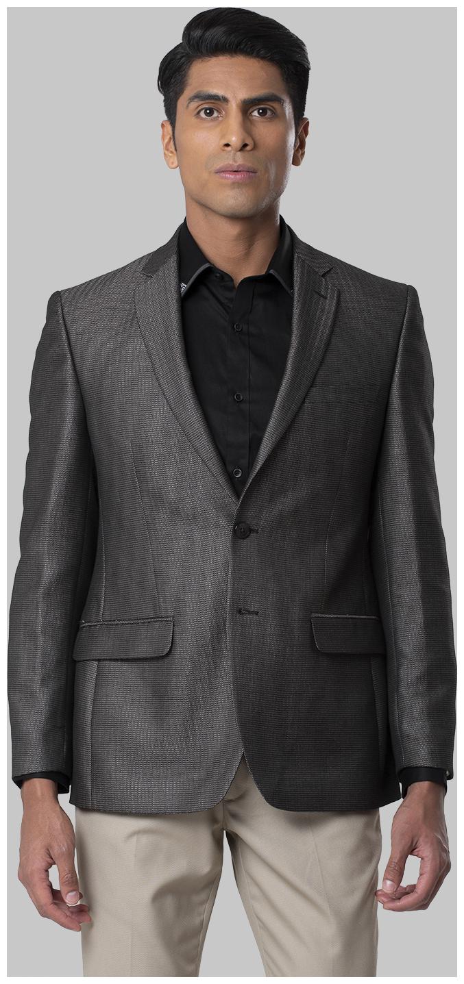 

Raymond Men Brown Solid Regular fit Single Breasted Blazer