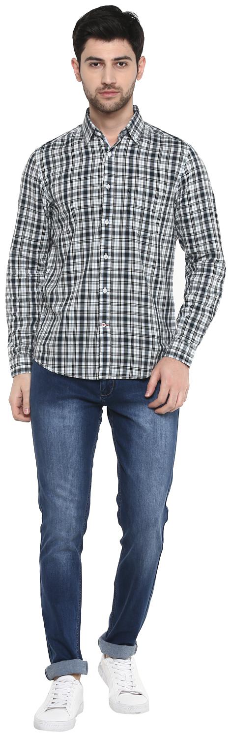 

Red Chief Men Red Checked Regular Fit Casual Shirt