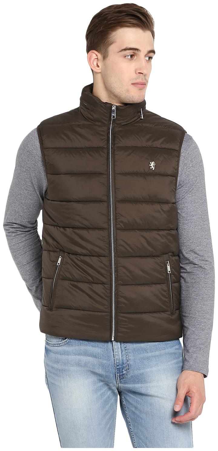 

Red Tape Men Green Solid Quilted jacket