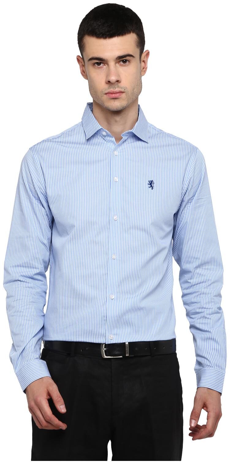 

Red Tape Men Regular fit Formal Shirt - Blue