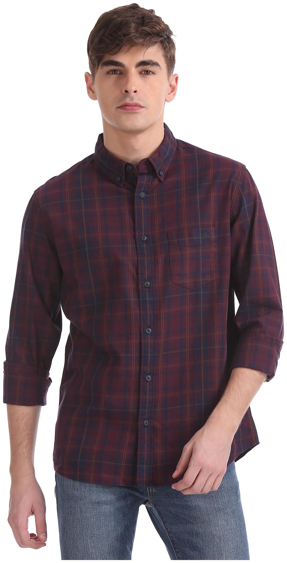 

Aeropostale Men Red Checked Regular Fit Casual Shirt