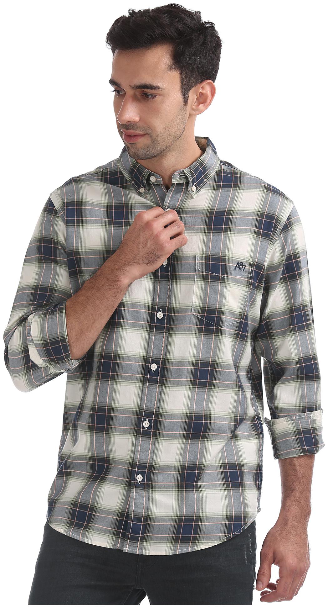 

Aeropostale Men Green Checked Regular Fit Casual Shirt