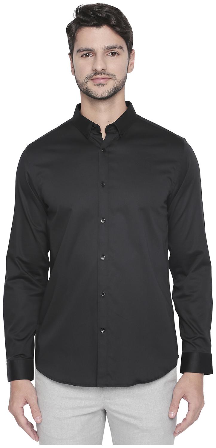 

Richard Parker by Pantaloons Men Black Solid Slim Fit Casual Shirt