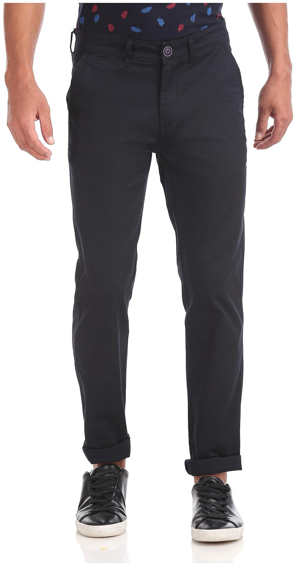 

Ruf And Tuf Men Blue Solid Slim fit Chinos