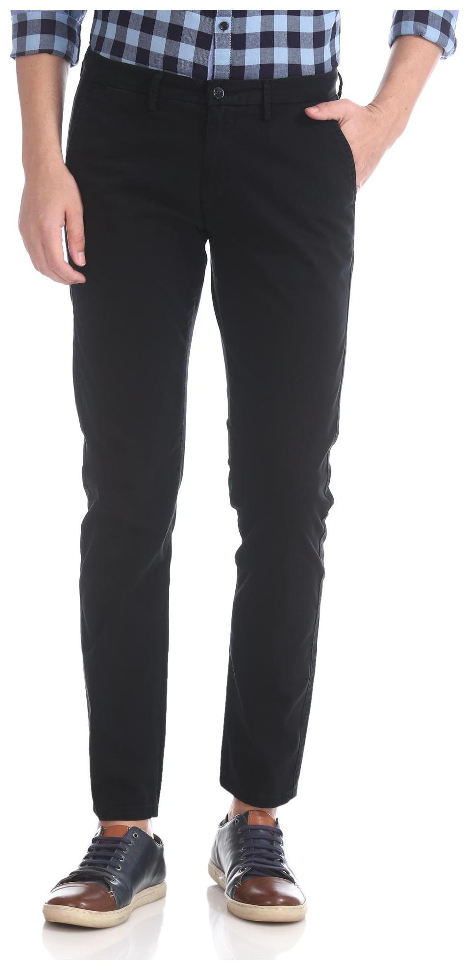 

RUGGERS Men Black Solid Slim fit Chinos