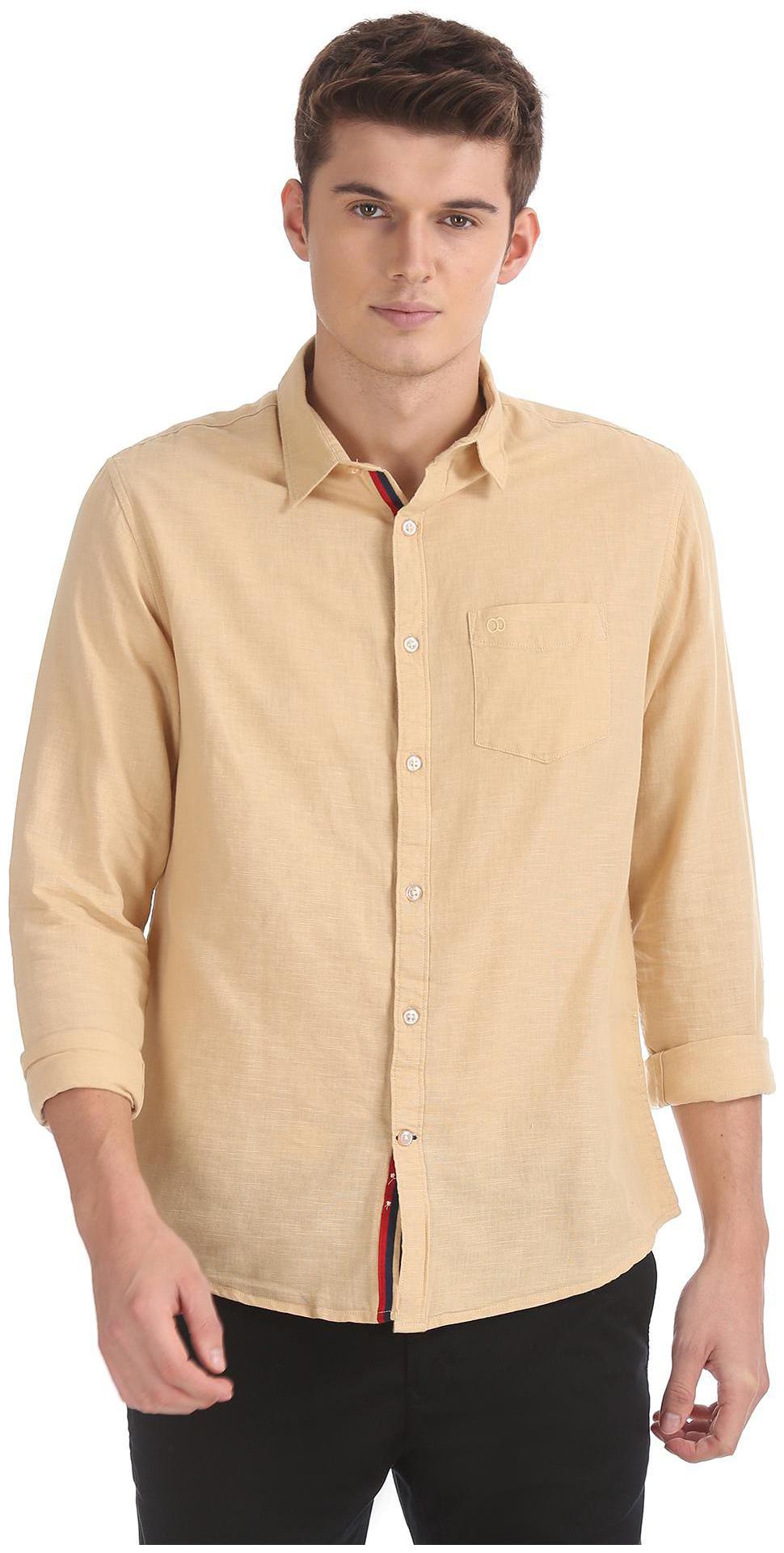 

RUGGERS Men Beige Weaved Slim Fit Casual Shirt