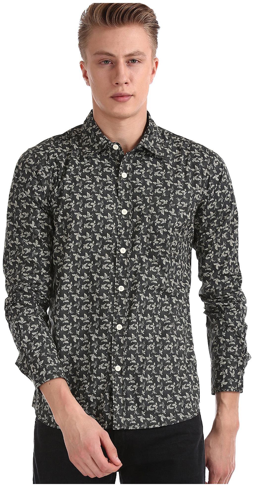 

RUGGERS Men Green Printed Regular Fit Casual Shirt