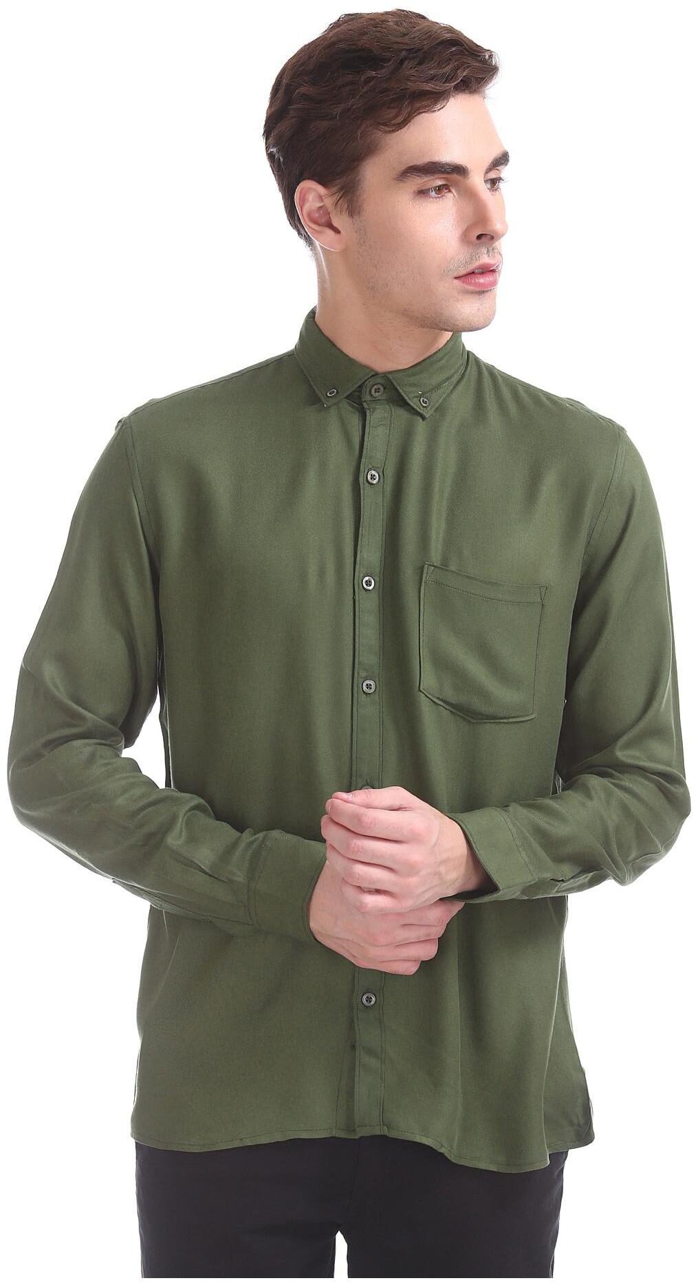 

RUGGERS Men Green Solid Regular Fit Casual Shirt