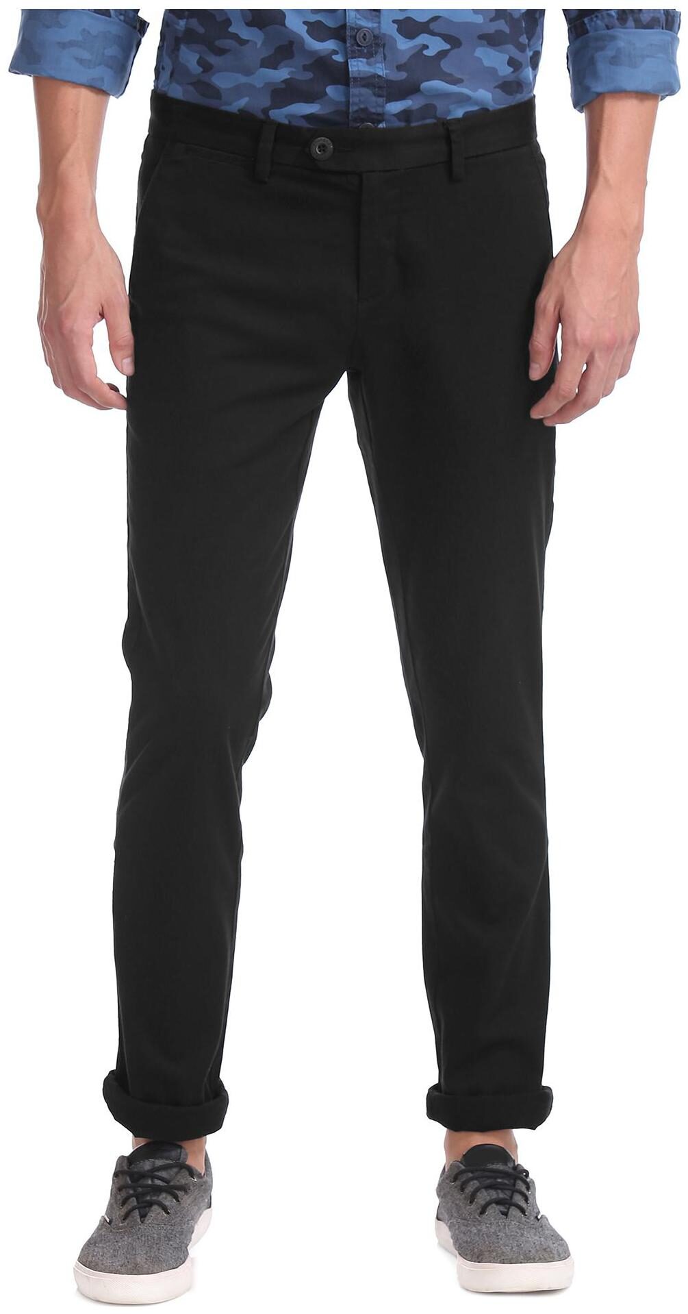 

RUGGERS Men Black Solid Tapered fit Regular trousers