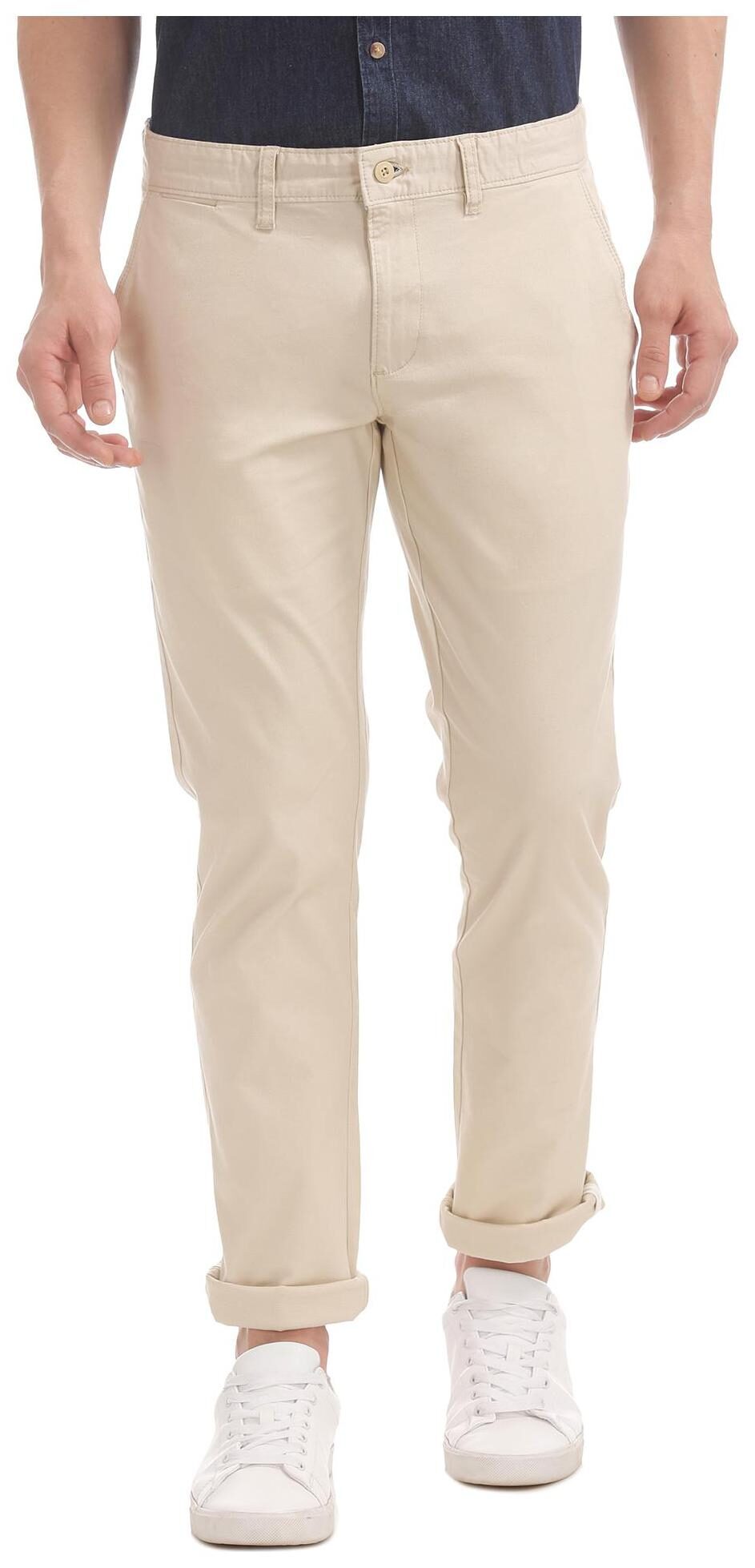 

RUGGERS Men Beige Solid Tapered fit Regular trousers