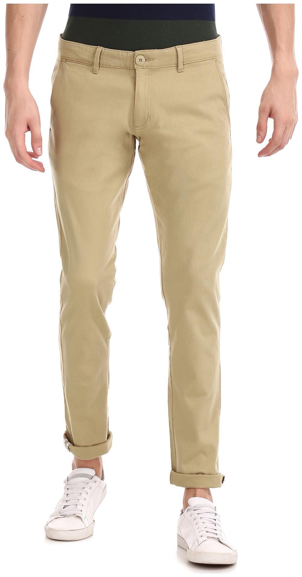 

RUGGERS Men Beige Solid Tapered fit Regular trousers