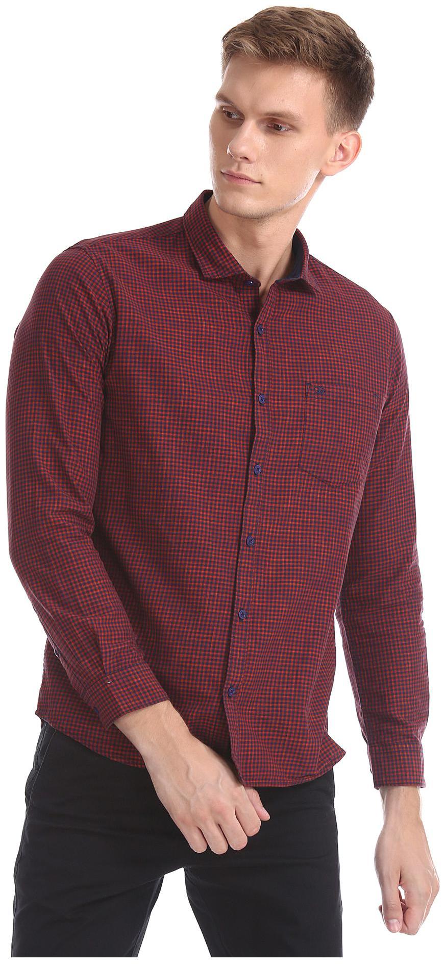 

RUGGERS Men Red Checked Regular Fit Casual Shirt