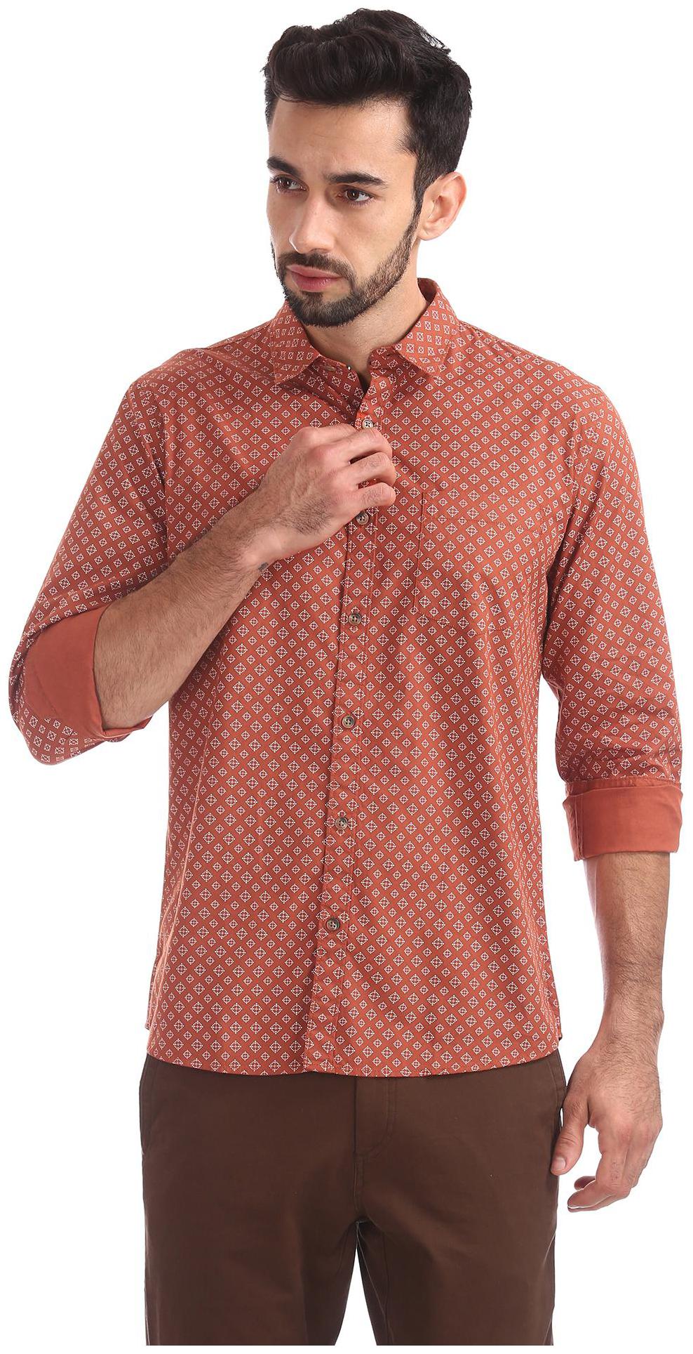 

RUGGERS Men Red Printed Regular Fit Casual Shirt