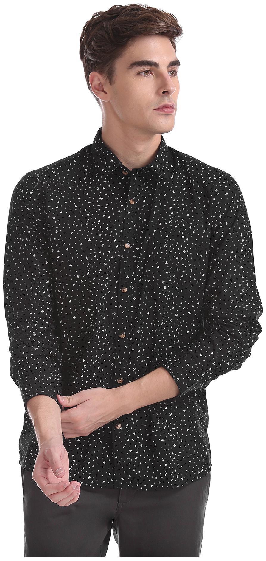 

RUGGERS Men Black Geometric Regular Fit Casual Shirt