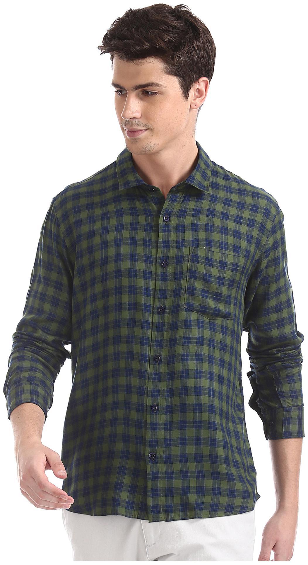 

RUGGERS Men Green Checked Regular Fit Casual Shirt