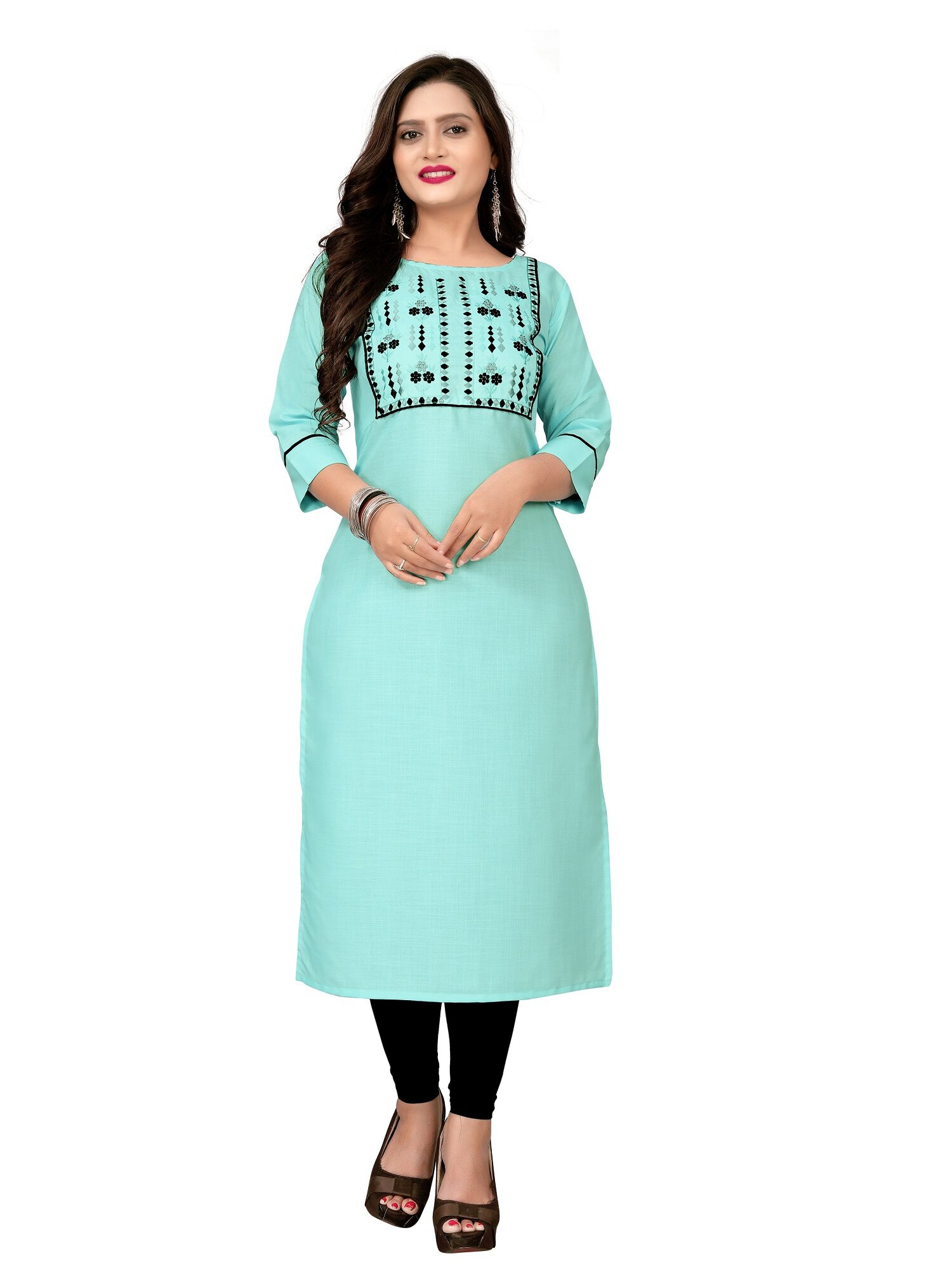 

Saiveera Fashion Women Turquoise Embroidered Straight Kurti