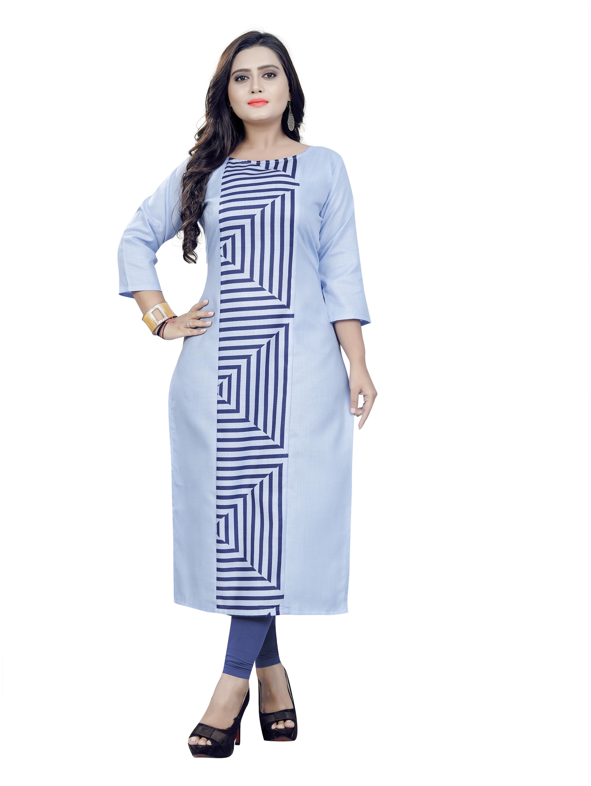

Saiveera Fashion Women Blue Geometric Regular Kurta