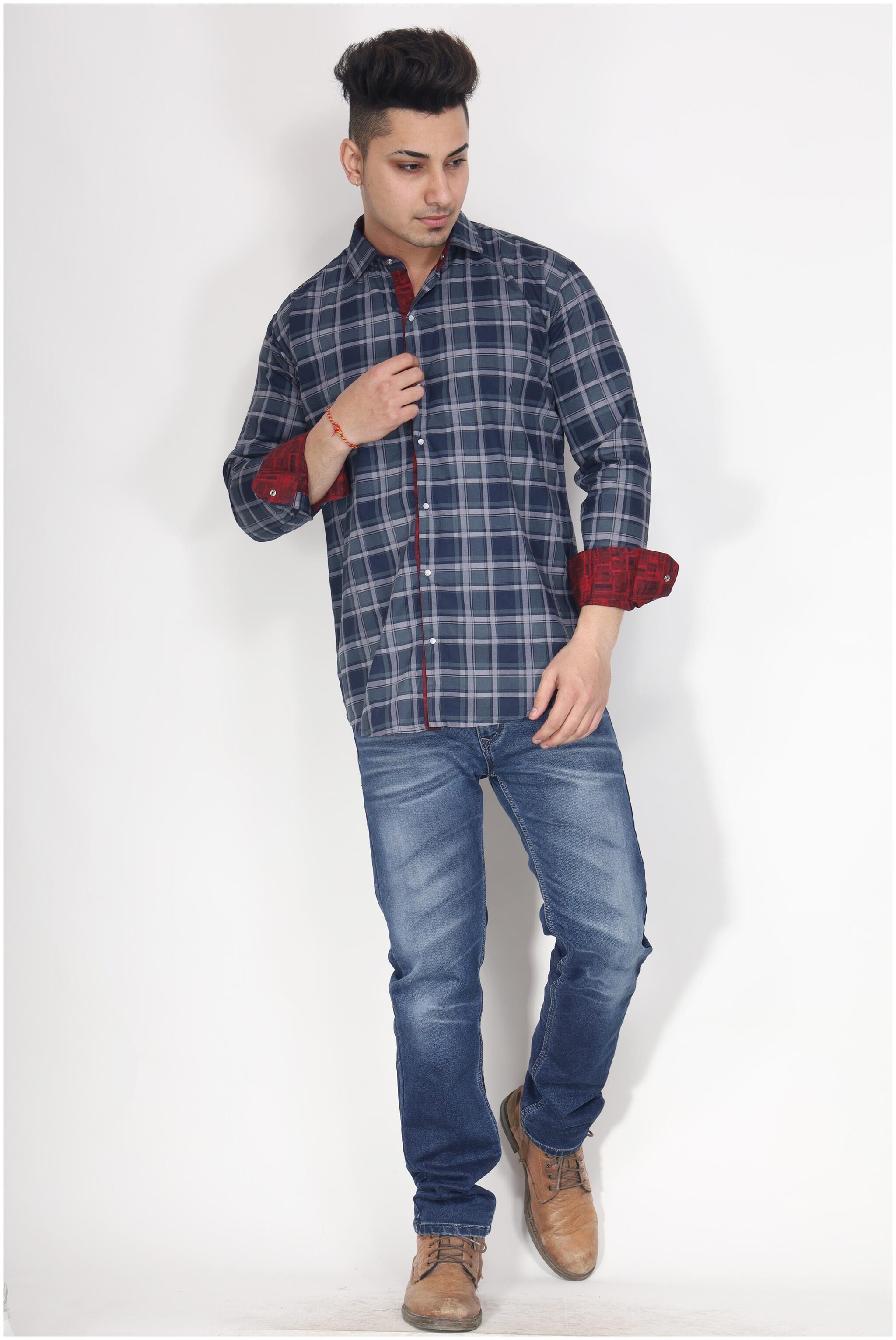 

SALTLAKE Men Multi Checked Slim Fit Casual Shirt