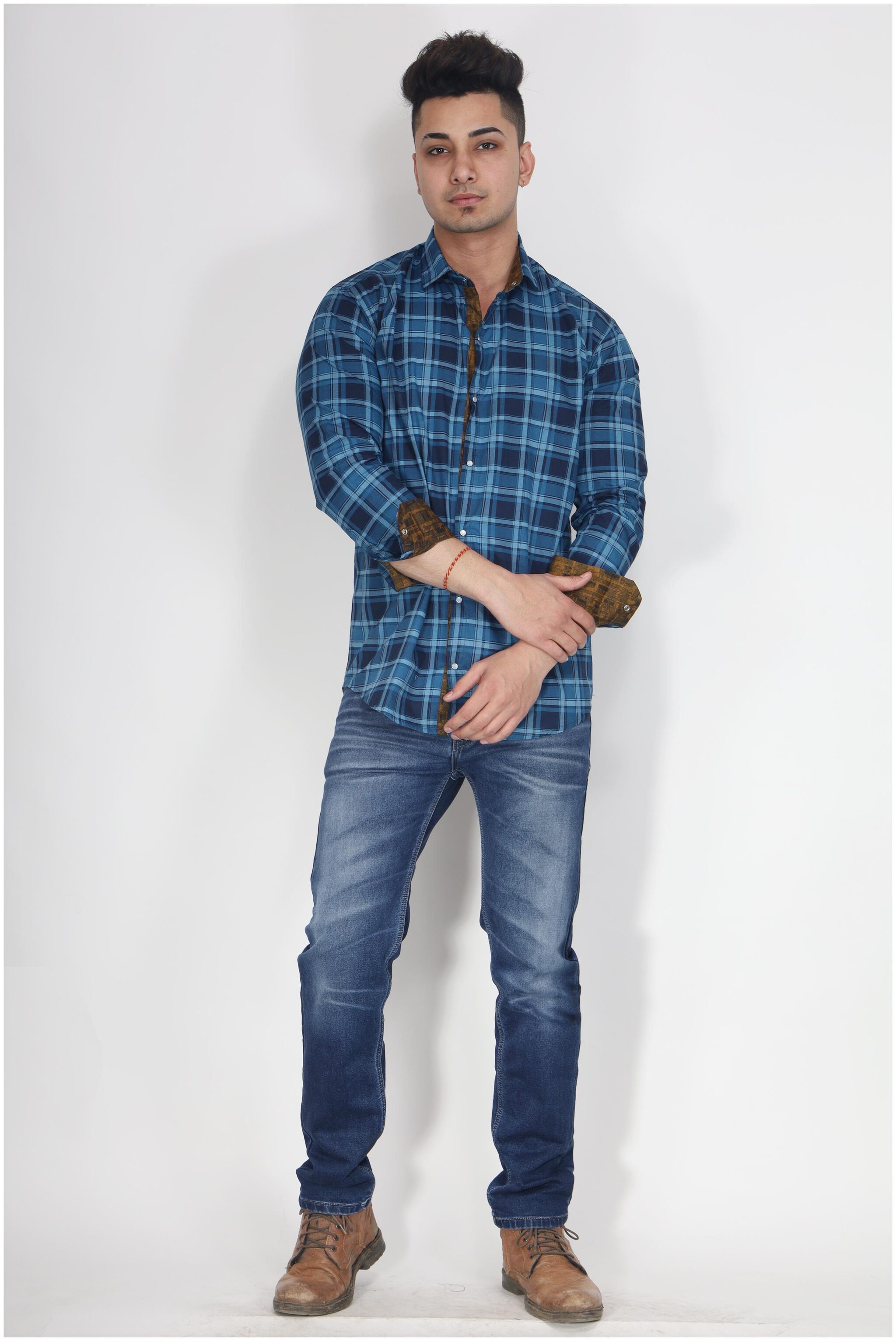 

SALTLAKE Men Multi Checked Slim Fit Casual Shirt