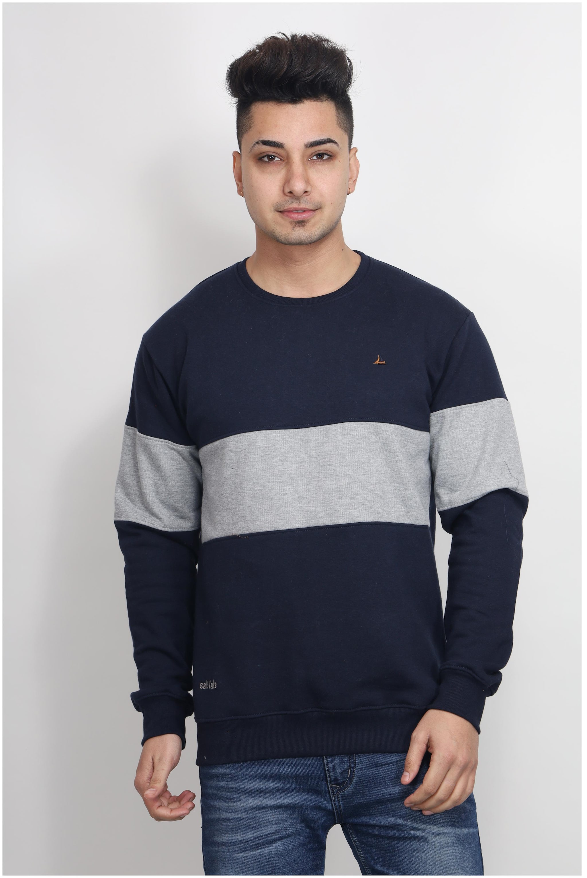 

SALTLAKE Men Blue Round neck Sweatshirt