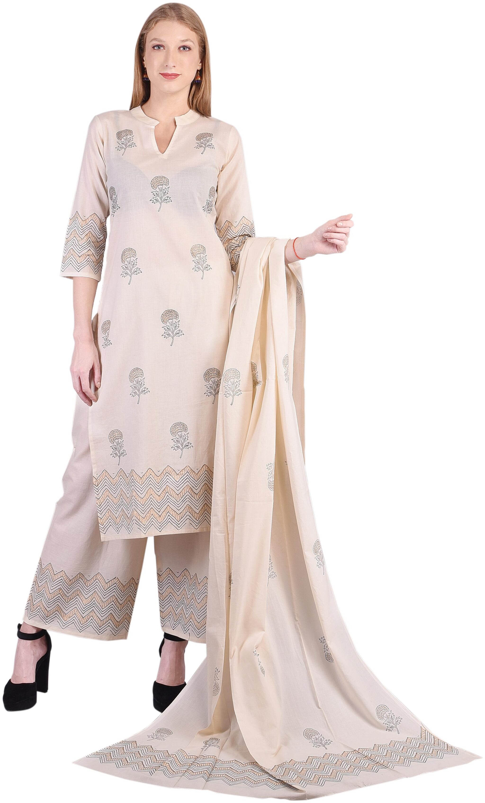 

SASSY CHIRAIYA Women Cream Floral Straight Kurti With Palazzo And Dupatta