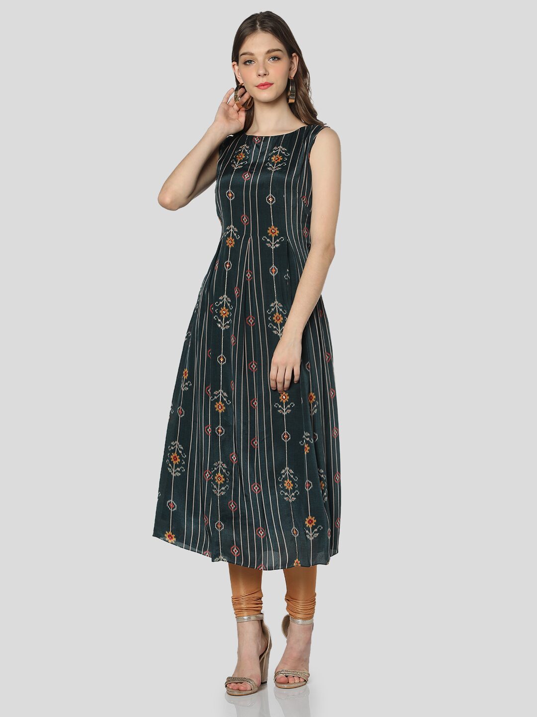 

Satya Fusion Women Cotton Blend Floral Navy Blue Fusion Dresses