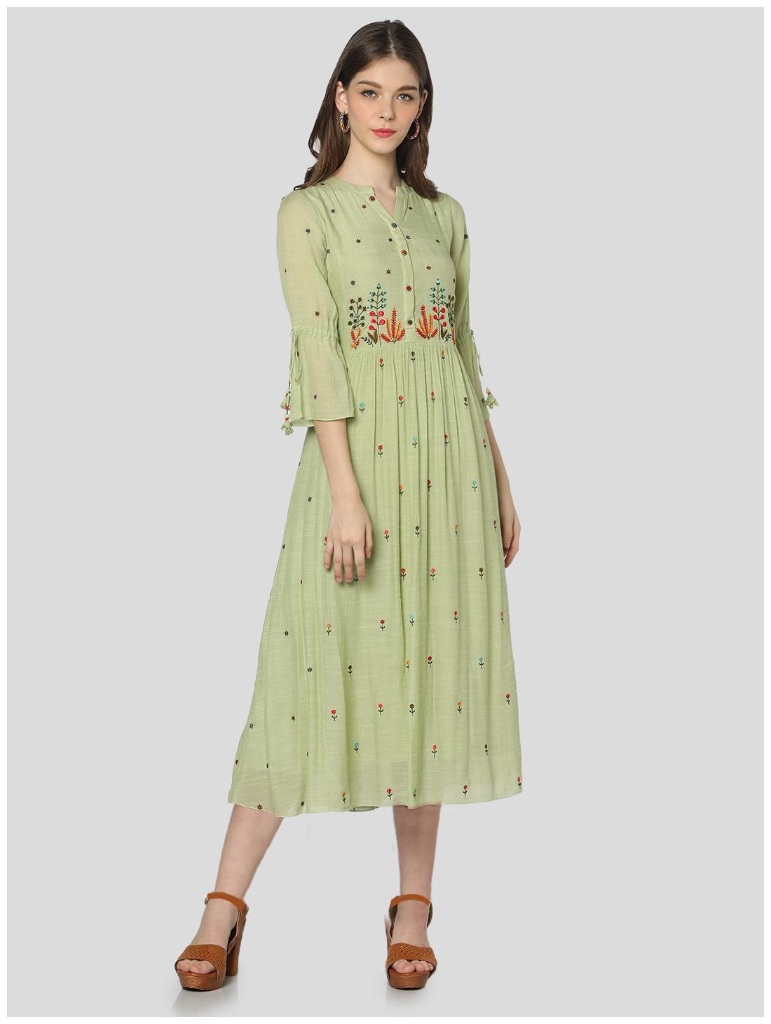 

Satya Fusion Women Polyester Blend Embroidered Fusion Dresses (Green)
