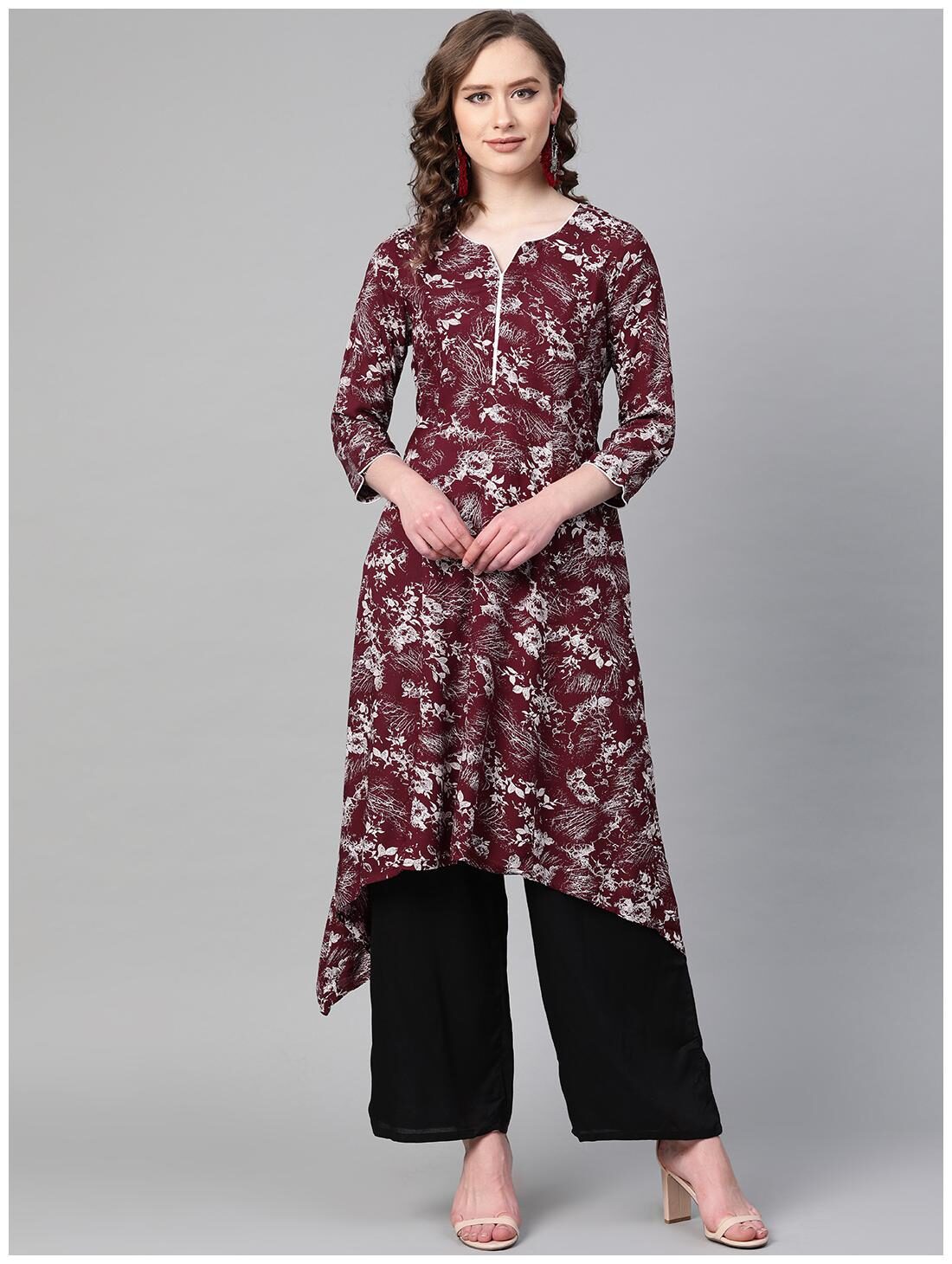 

SBO FASHION Women Maroon Printed Straight Kurta