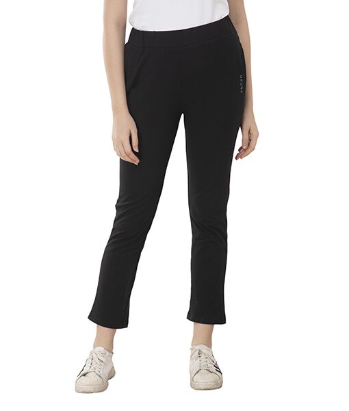 

Seven Women Cotton Solid Black Pant