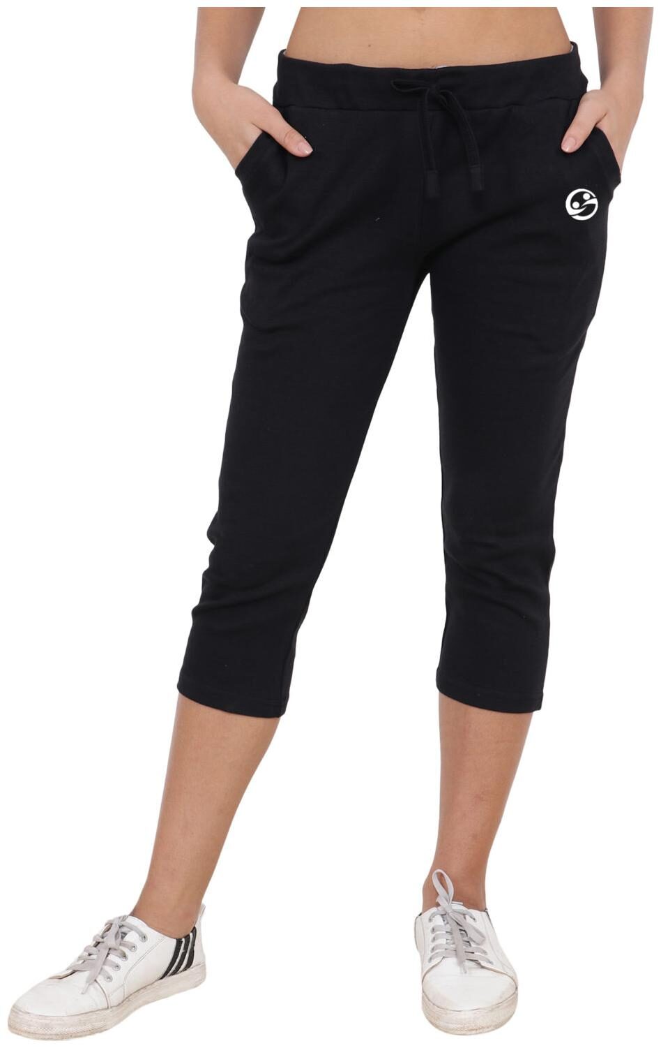 

Shellocks Women Solid Regular capri - Black
