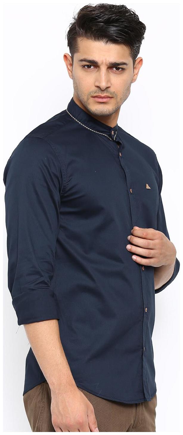 

Showoff Men Blue Solid Slim Fit Casual Shirt