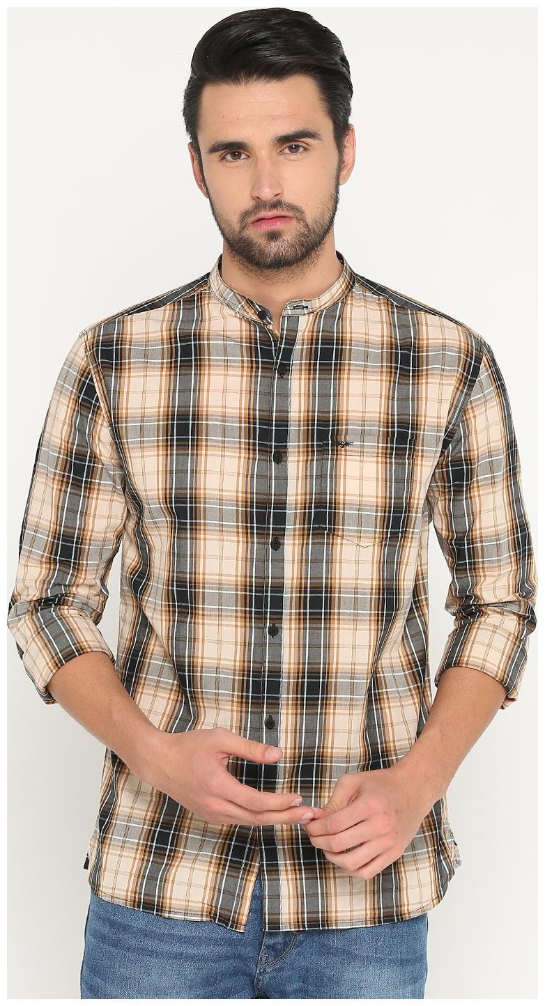 

Show off Men Brown Checked Slim Fit Casual Shirt