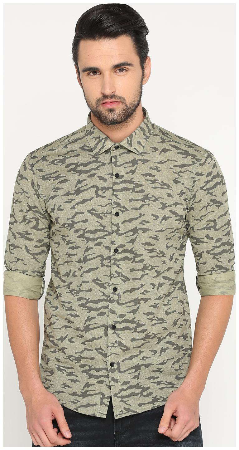 

Show off Men Green Camouflage Slim Fit Casual Shirt