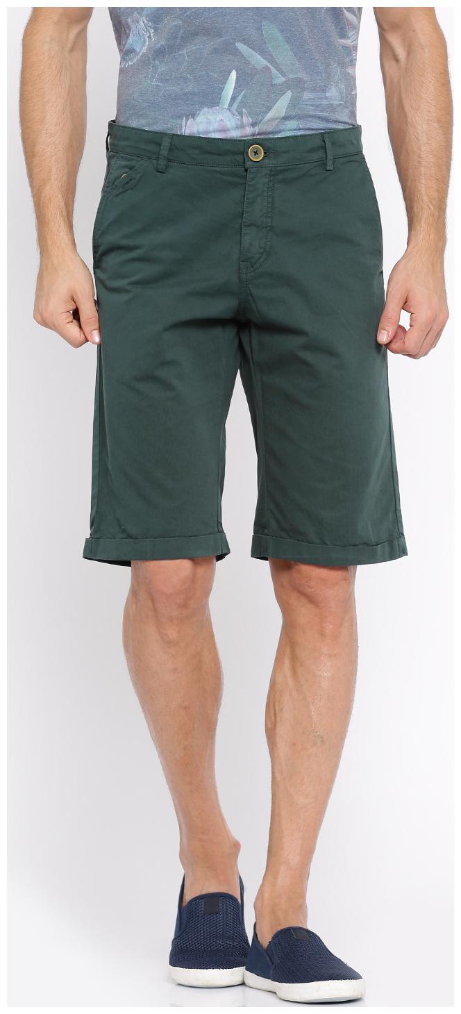 

SHOWOFF Men Green Solid Casual Shorts