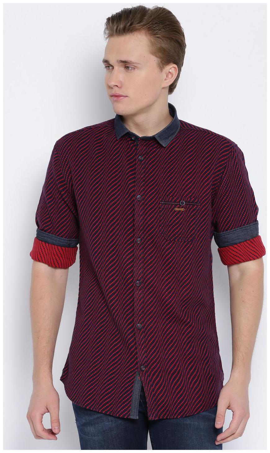 

Showoff Men Red Printed Slim Fit Casual Shirt