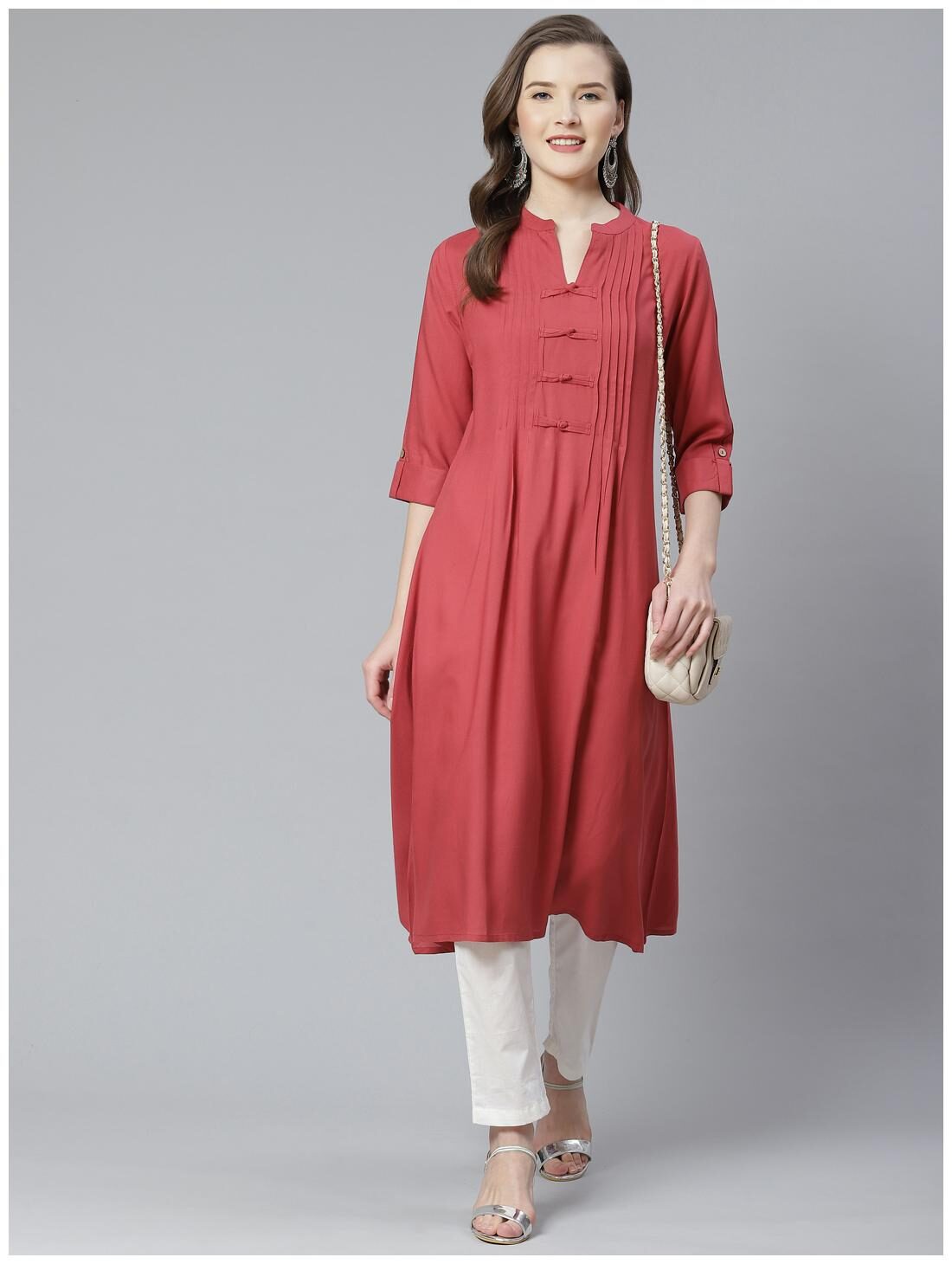 

Shree Maroon Liva Solid Women s Kurta