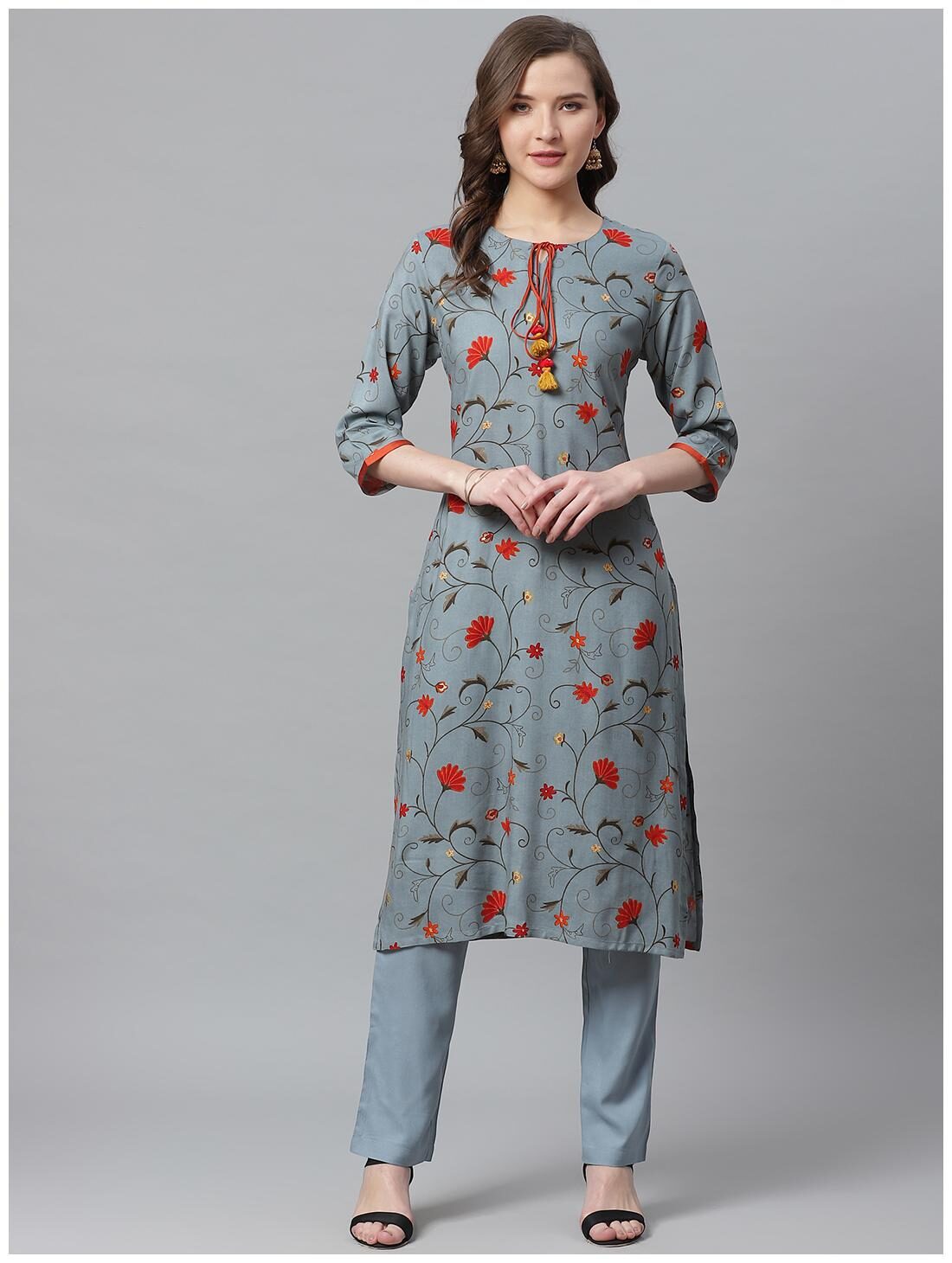 

Shree Women Grey Floral Regular Kurta With Pants