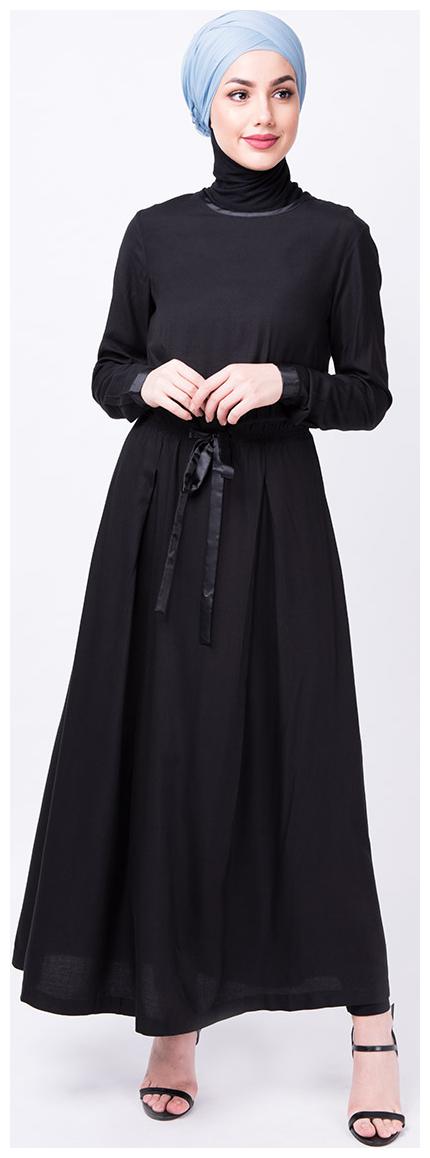 

SILK ROUTE LONDON Black Solid Fit flare dress