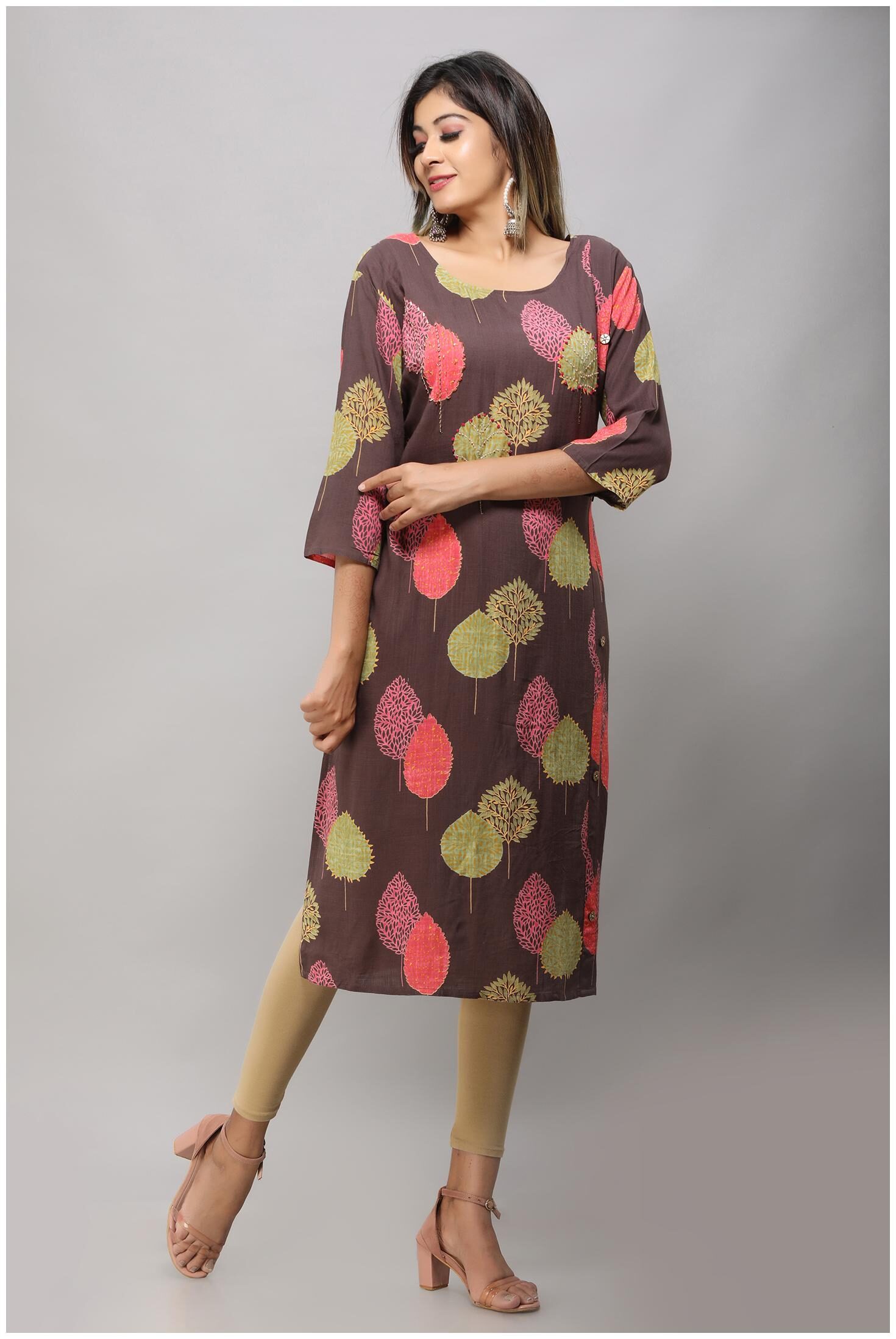 

SINGNI Women Purple Printed Straight Kurta