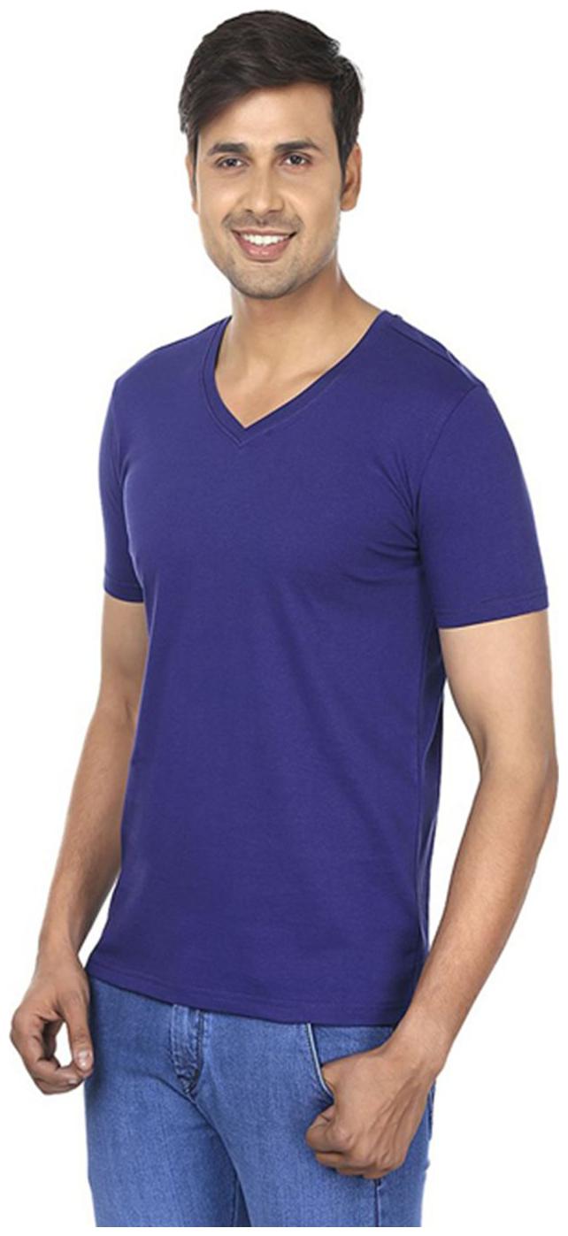 

Sizzlacious Men Blue Regular fit Cotton V neck T-Shirt - Pack Of 1