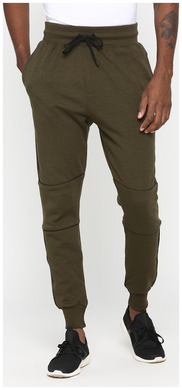 

SKULT by Shahid Kapoor Men Green Solid Regular fit Joggers