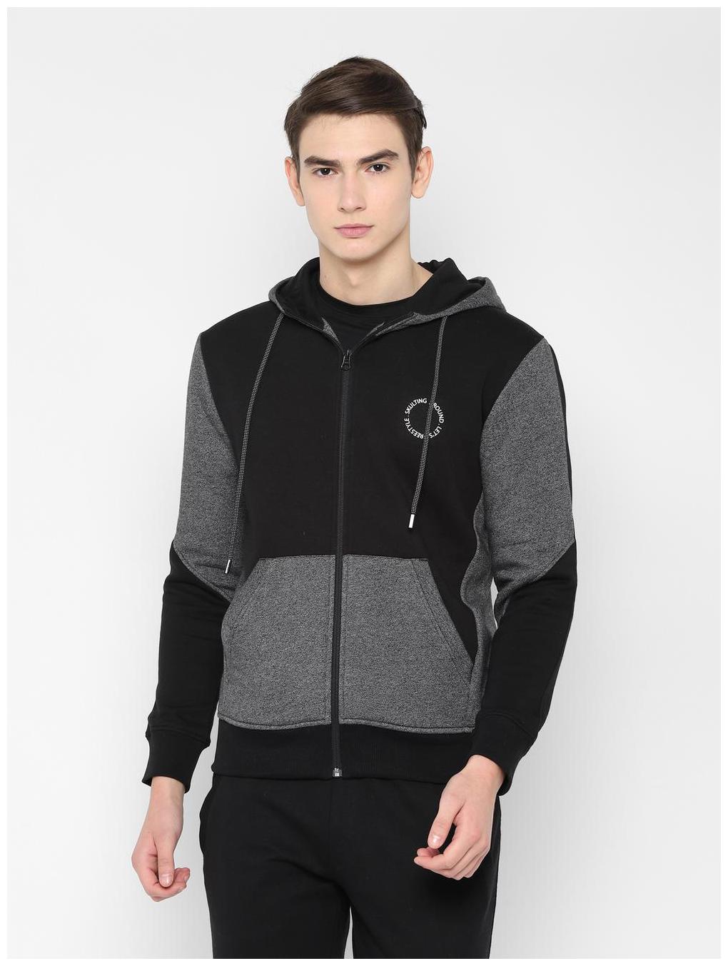 

SKULT by Shahid Kapoor Men Black Hooded Hoodie