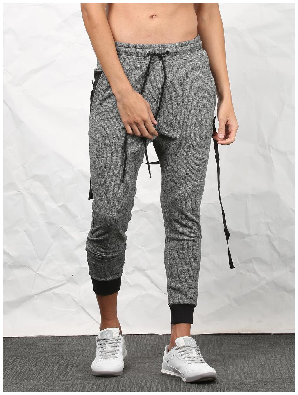 

SKULT by Shahid Kapoor Men Grey Solid Regular fit Joggers