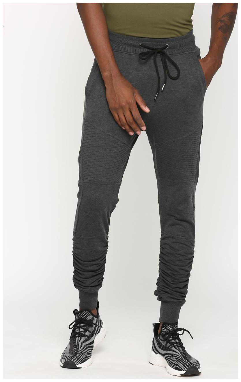 

SKULT by Shahid Kapoor Men Grey Solid Regular fit Joggers
