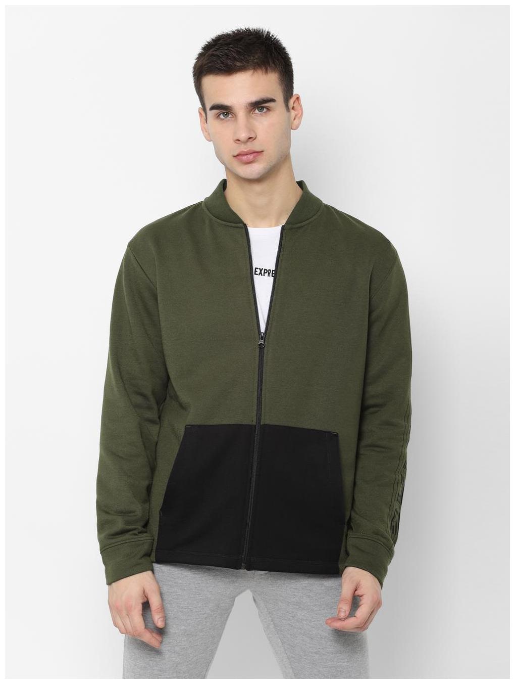 

SKULT by Shahid Kapoor Men Green Round neck Sweatshirt
