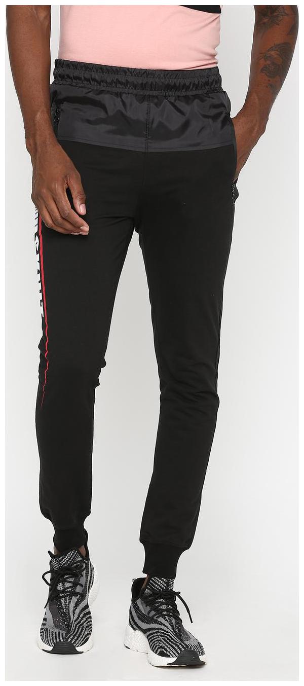 

SKULT by Shahid Kapoor Men Black Solid Regular fit Joggers