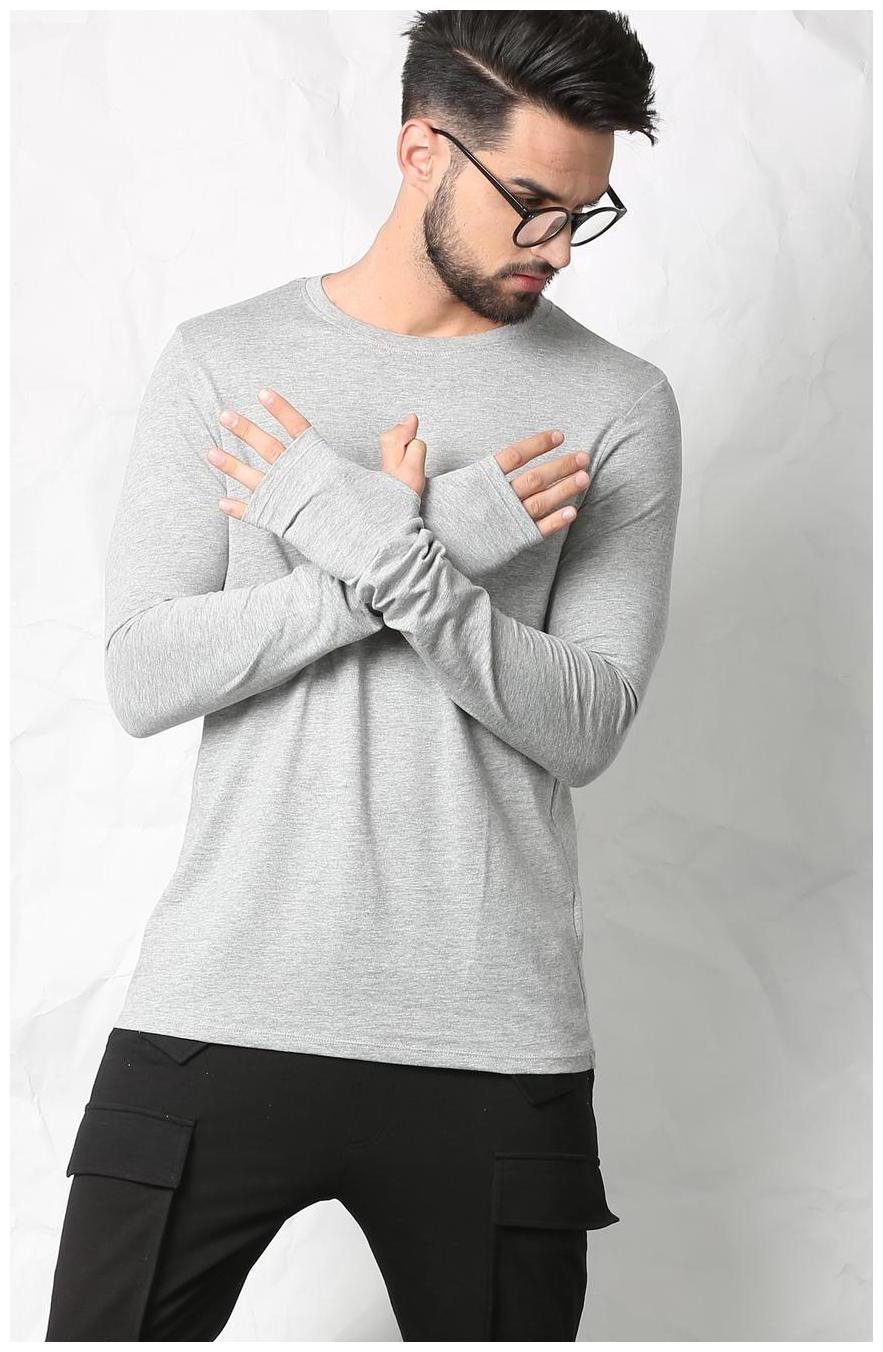 

SKULT by Shahid Kapoor Men Grey Slim fit Cotton Blend Round neck T-Shirt - Pack Of 1