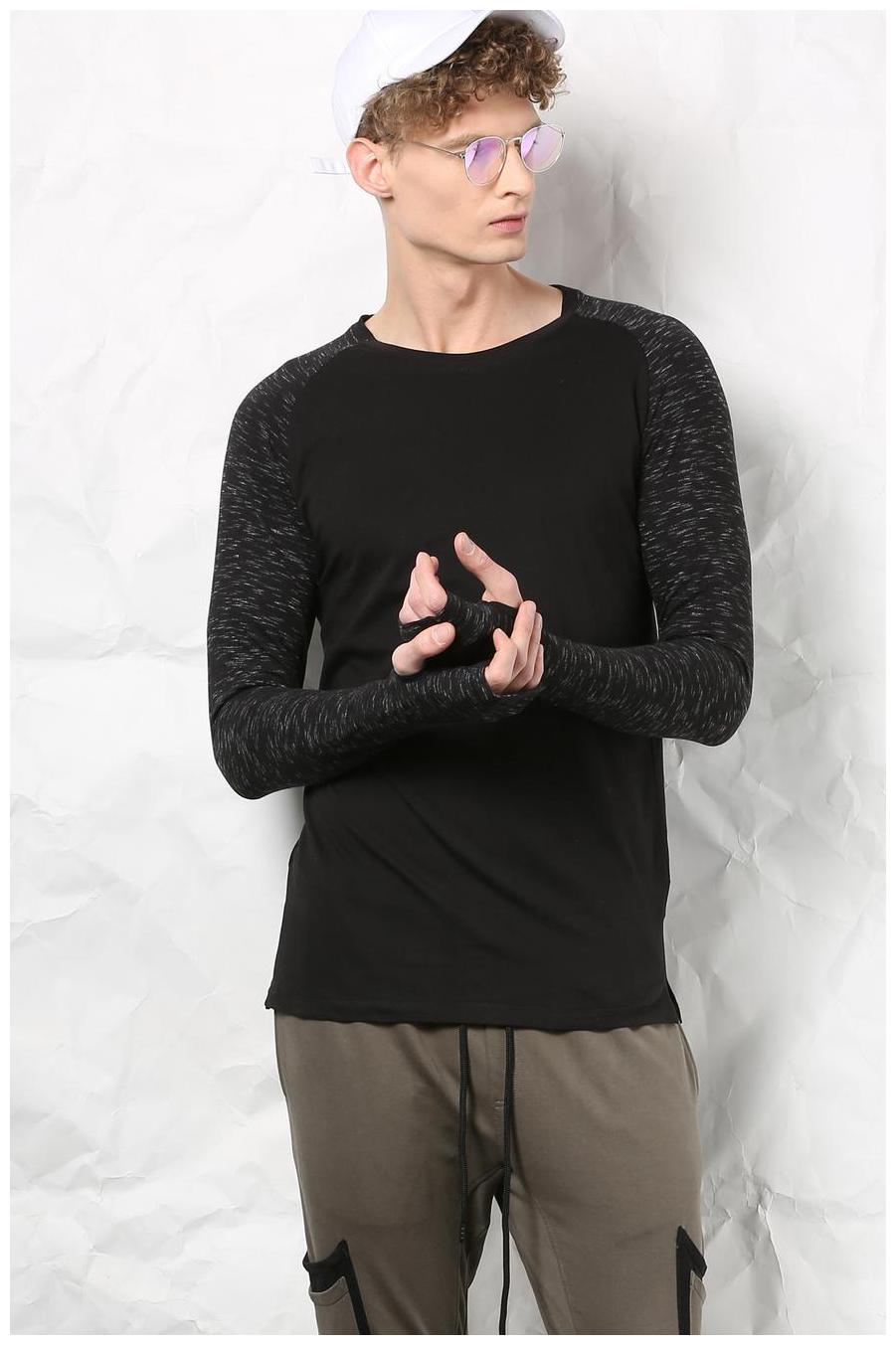 Buy SKULT Men Black Solid Slim Fit Thumbhole T-shirt Online at Low