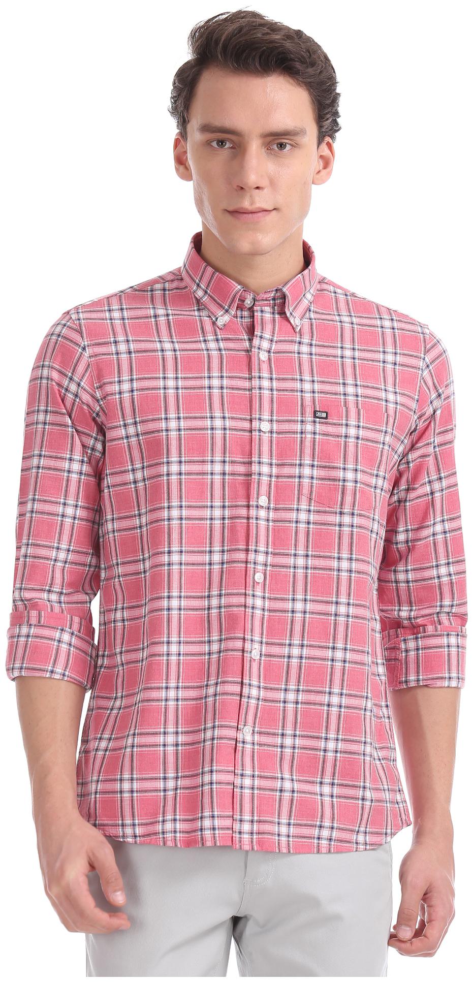 

Arrow Men Red Checked Slim Fit Casual Shirt